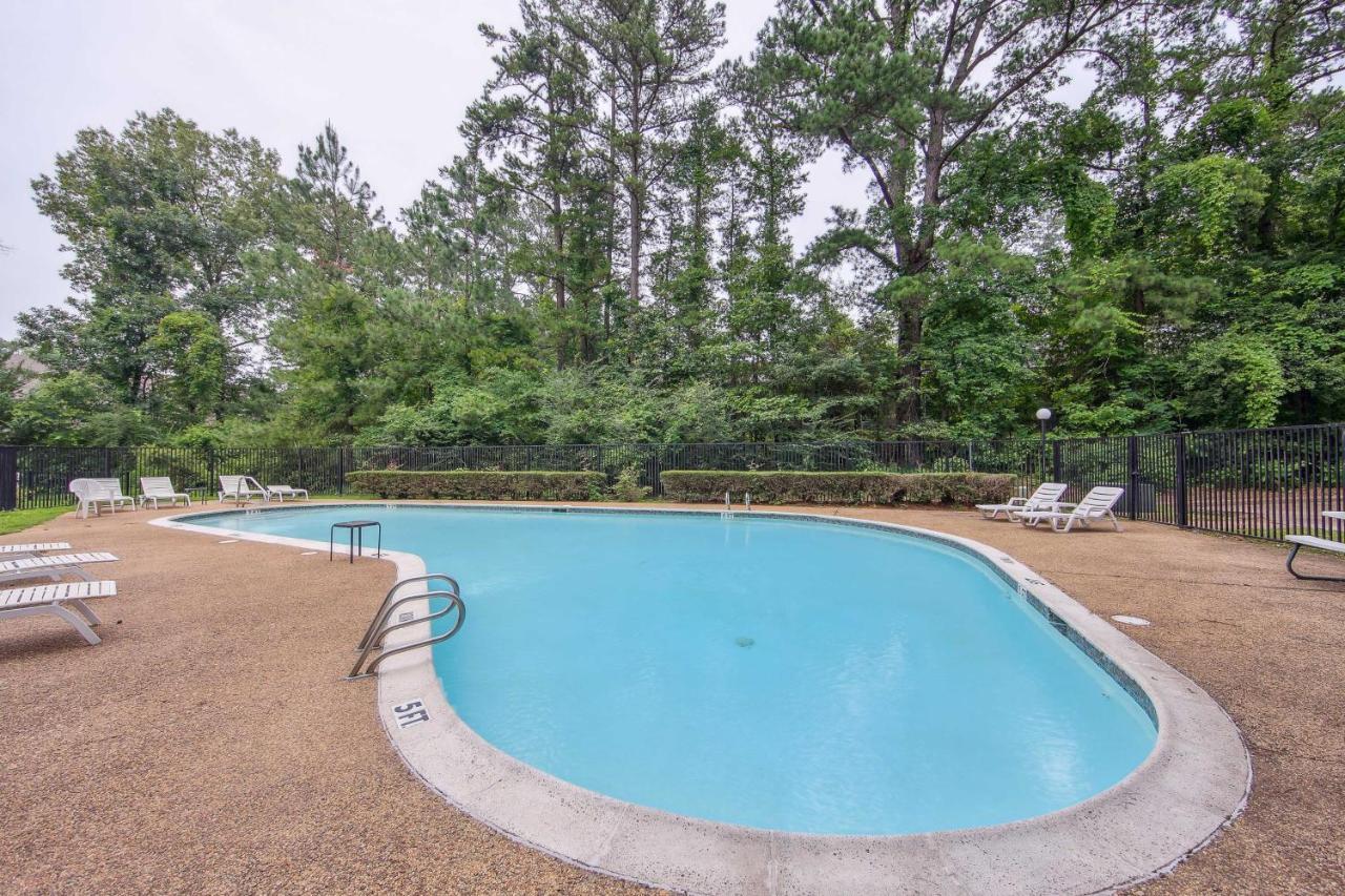 Stylish Tyler Townhome With Wfh-Friendly Workspace! Exterior photo